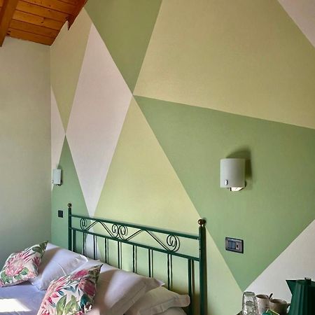 Dependance Pesce D'Oro Hotel Verbania Exterior photo